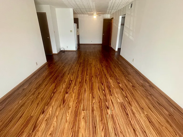 3400 Balboa Ln #20 — Photo 4