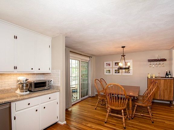 5th image of 118 Lintric Dr