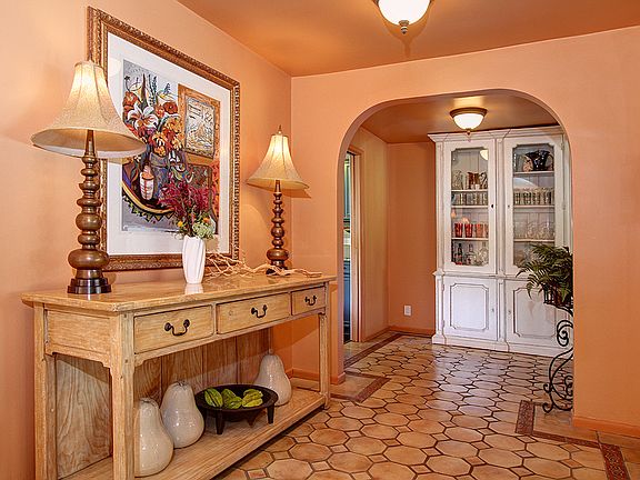 5th image of 840 La Vina Ln