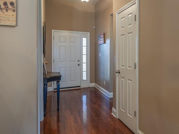 2nd image of 277 Gleneagles Way