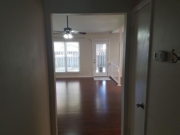 4th image of 3006 Blue Pine Ln