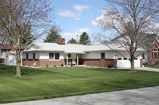 1st image of 104 Haas Dr