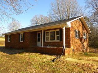 2430 Buchanan Rd, Buchanan, TN 38222