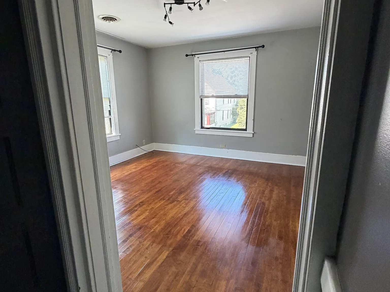35 Slater Street — Photo 2