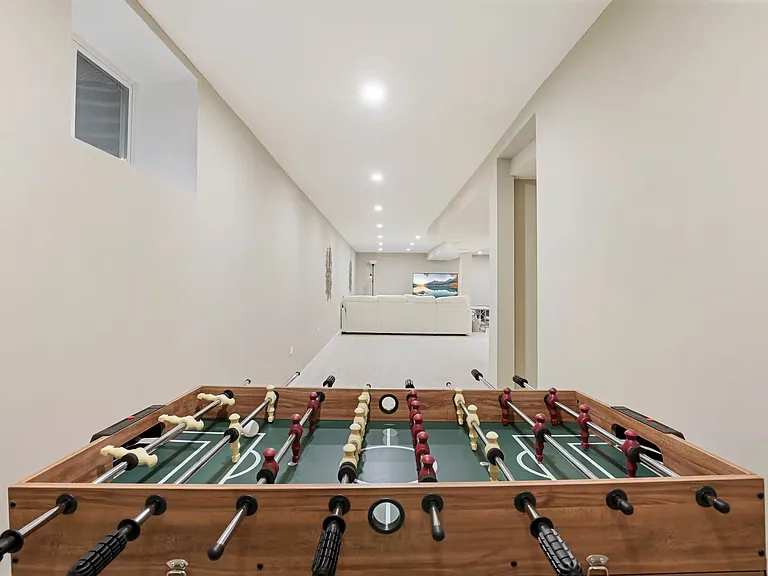 7648 Kenneth Ave — Photo 27