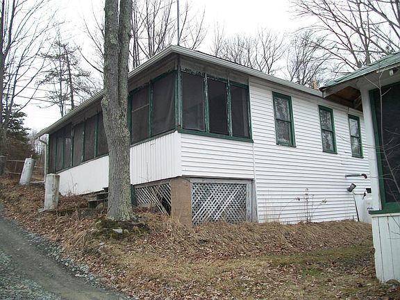 2nd image of 276 Stone Ln