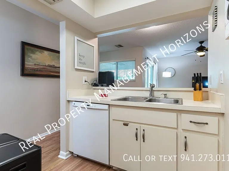 2121 Wood St #230G — Photo 8