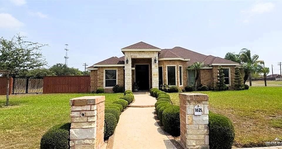 1st image of 1621 Cristobal Dr