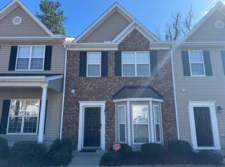 16 Sharpstone Ln, Durham, NC 27703