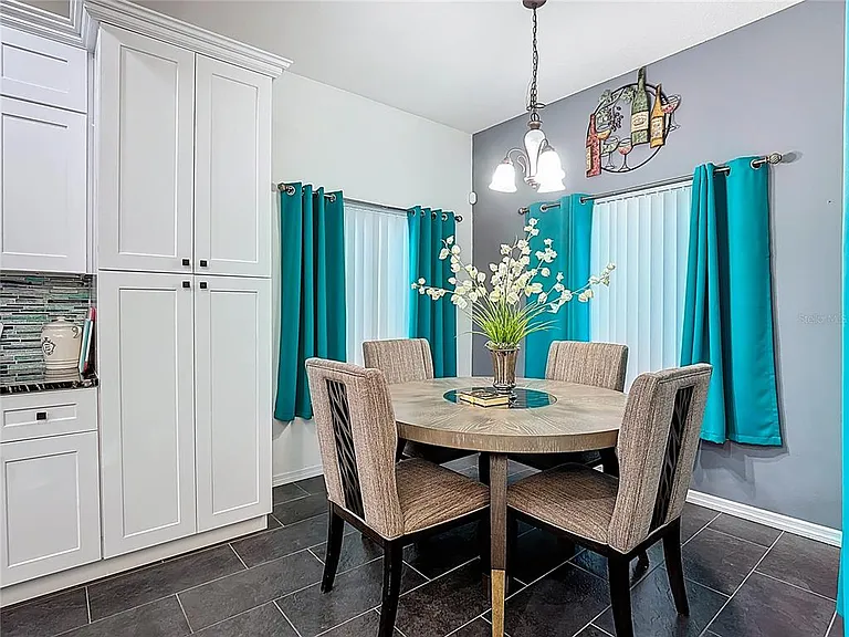 4608 Cumbrian Lakes Dr — Photo 19