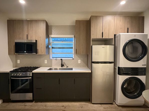 18332 Delano St #18332