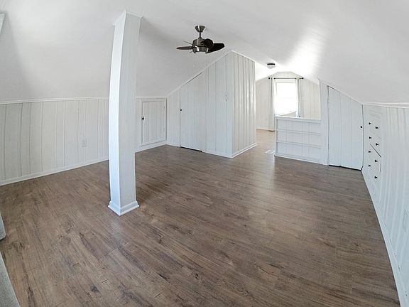 4th image of 921 Donald Ave