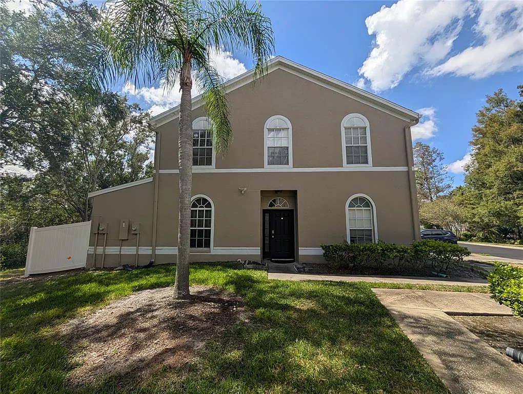 3 bed, 2.5 bath, 1336 sqft, $2,400 — Photo 4