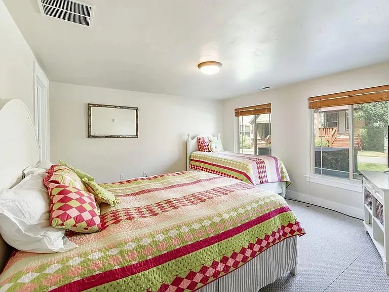 5640 Kodiak Way — Photo 22
