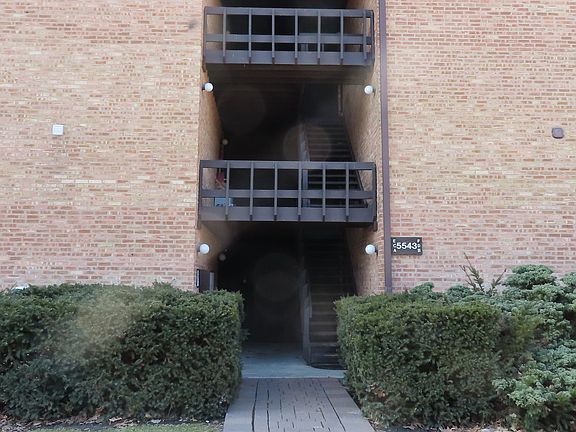 2nd image of 5543 E Lake Dr APT A
