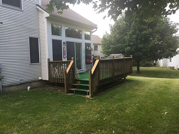 3rd image of 124 Brookwood Dr