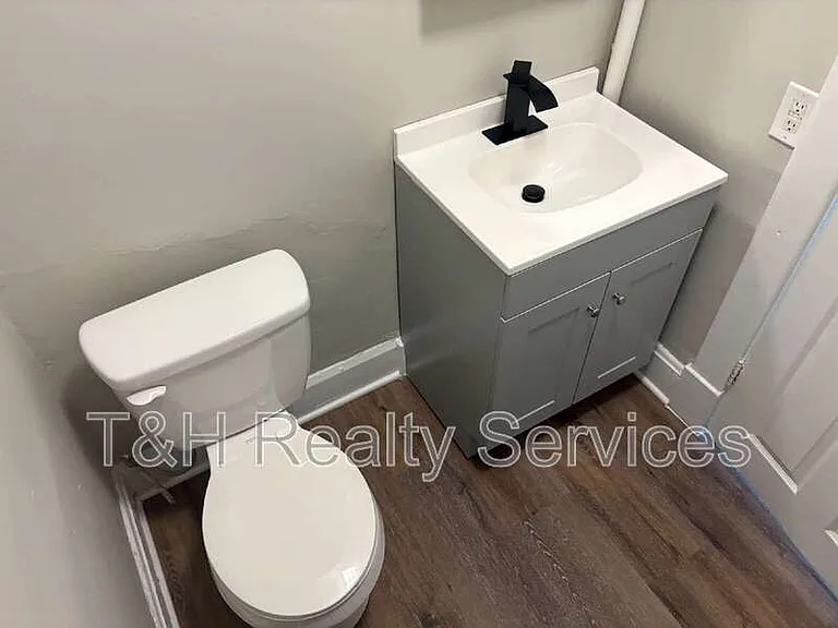 3130 N Park Ave — Photo 20