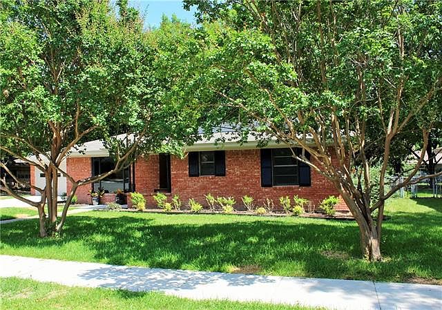 1st image of 1501 Larue Cir