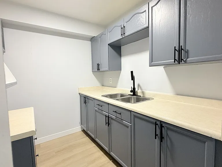 2950 Elsmere Ave #103 — Photo 7