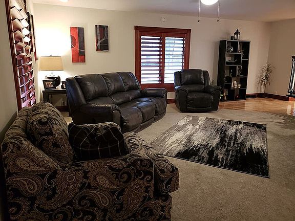 5th image of 3227 Glencairn Dr