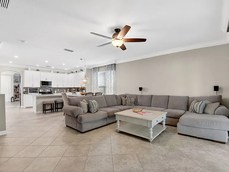 9062 Gulf Cove Dr — Photo 24
