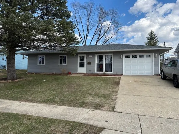 515 Rambler Ln, Streamwood, IL 60107