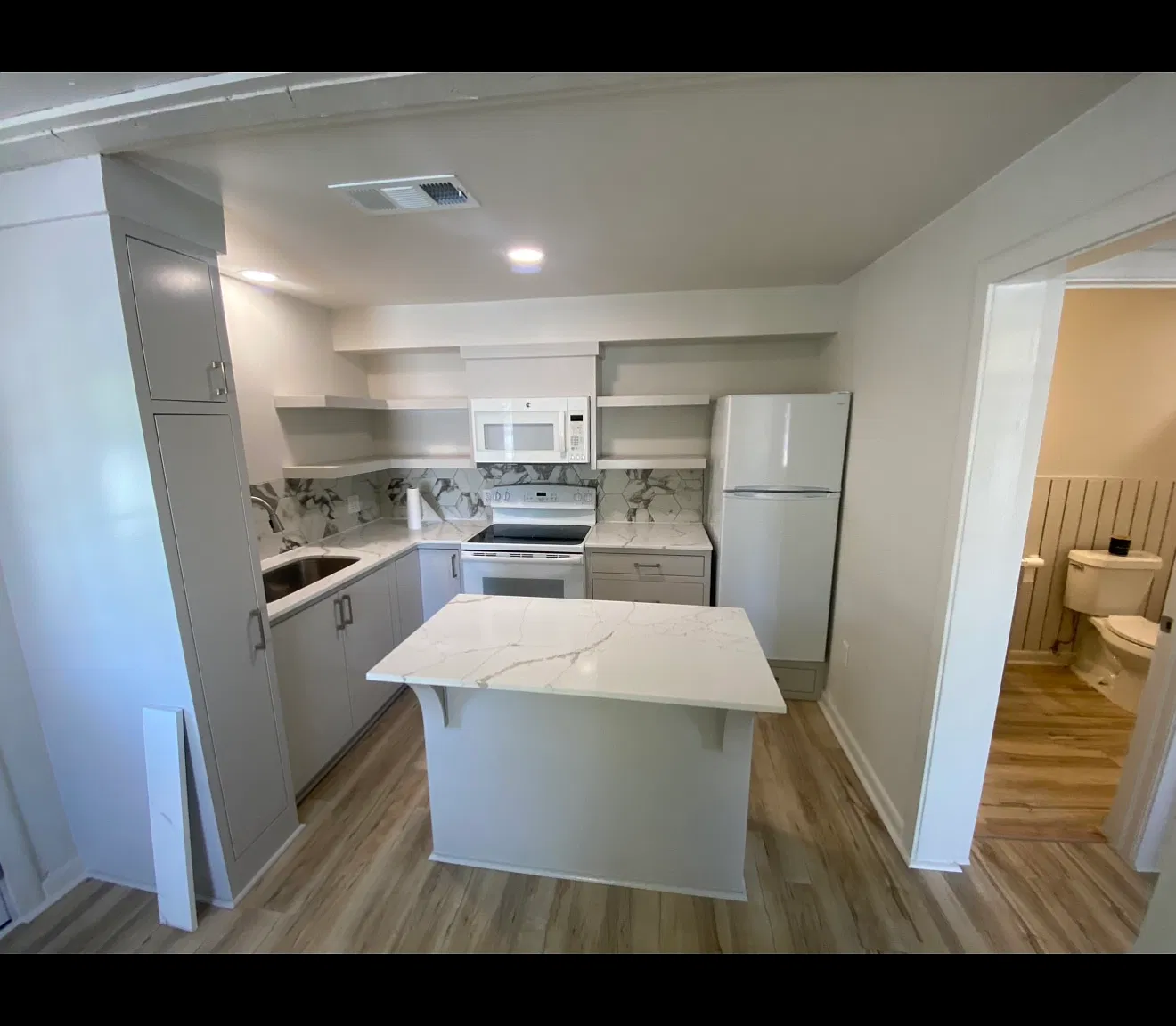 1 bed, $1,100 — Photo 3