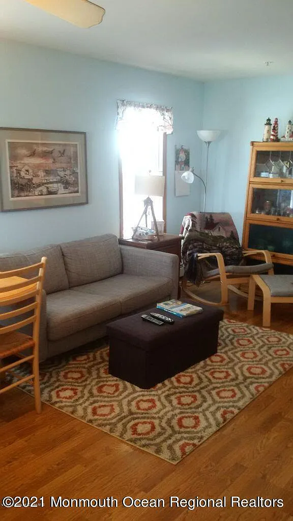 1 bed, $1,800 — Photo 4
