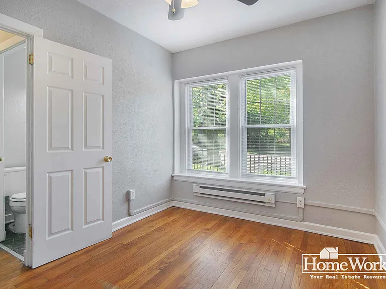 1 bed, 1.0 bath, 702 sqft, $899 — Photo 18