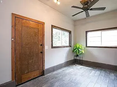 6935 SE 68th Ave — Photo 2