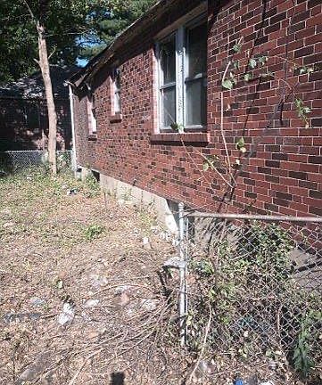 2nd image of 826 Walters Dr