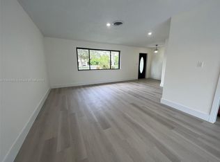 4003 NW 78th Ave, Coral Springs, FL 33065