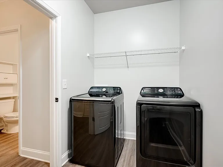 1297 Gregory Landing Dr — Photo 8
