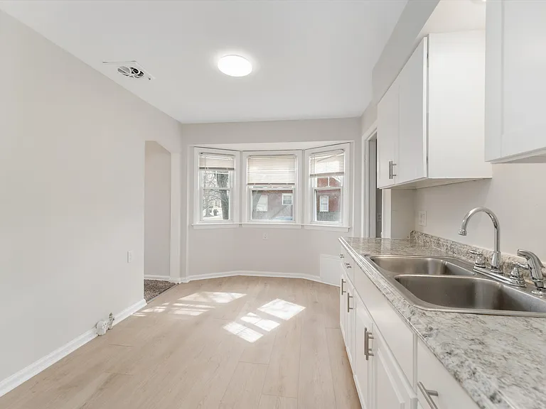 4105 Grayton St — Photo 13