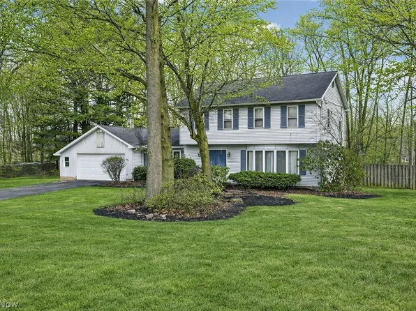 840 Carriage Hill Dr, Salem, OH 44460