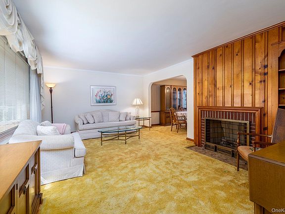 3rd image of 175 E Carpenter Street
