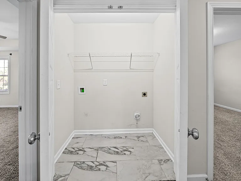 748 Jodine Ann Dr — Photo 21