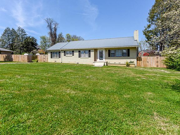2nd image of 1623 Leconte Dr