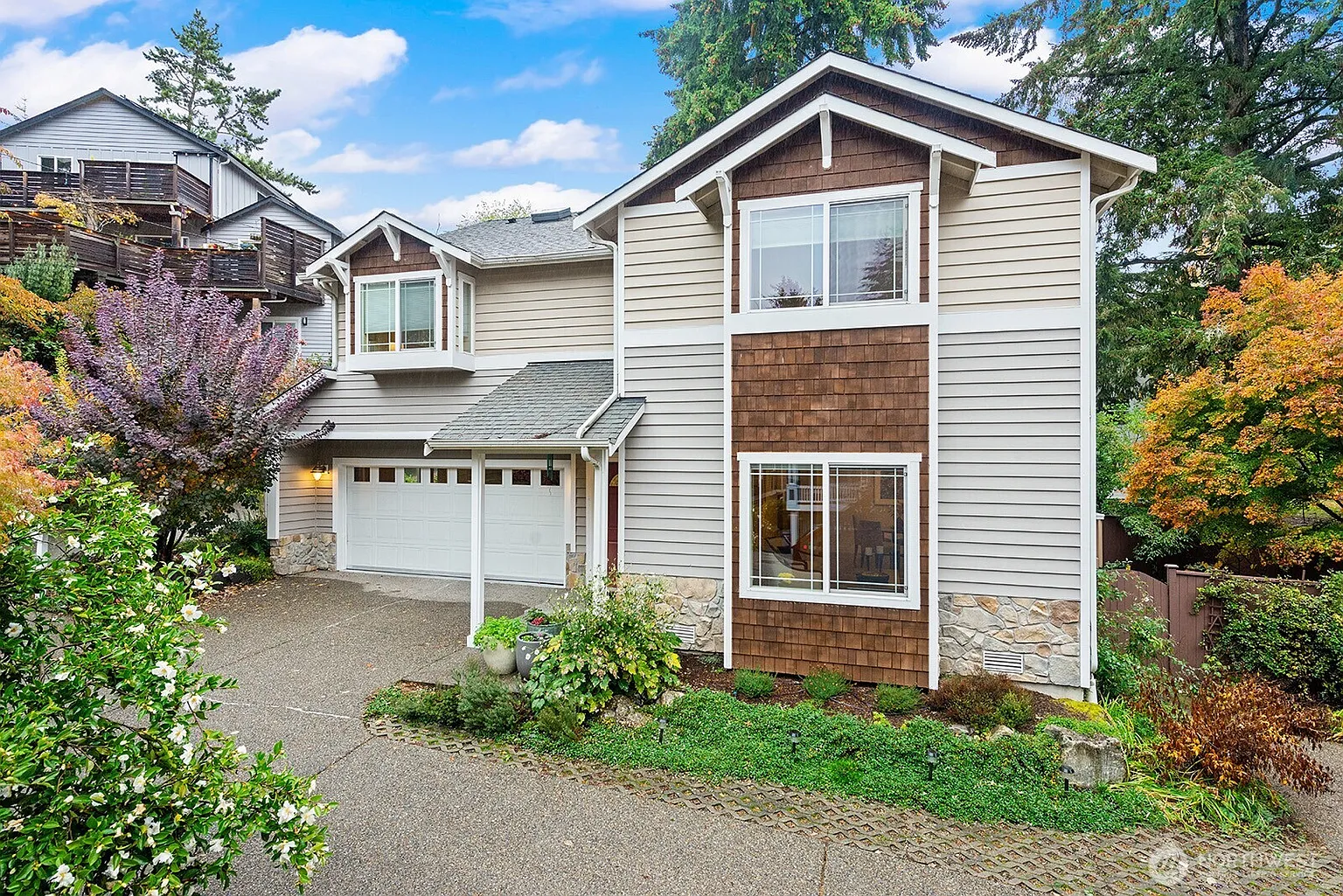 2555 NE 85th Street photo 1