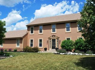 W154N5350 Balsam Dr, Menomonee Falls, WI 53051