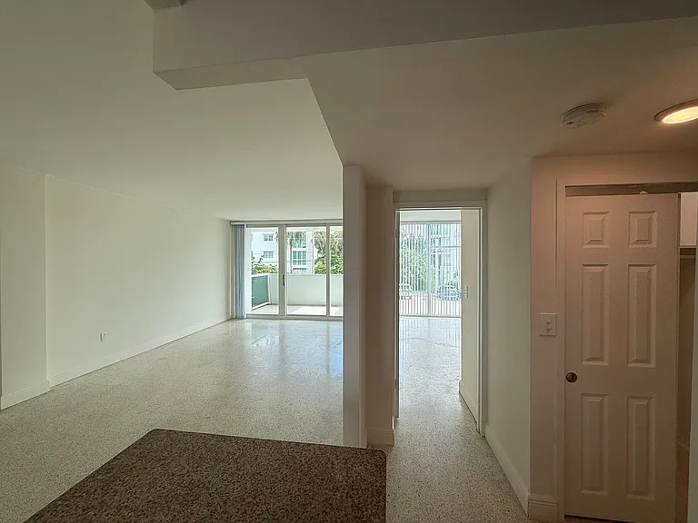 191 Bay Dr #5 — Photo 8