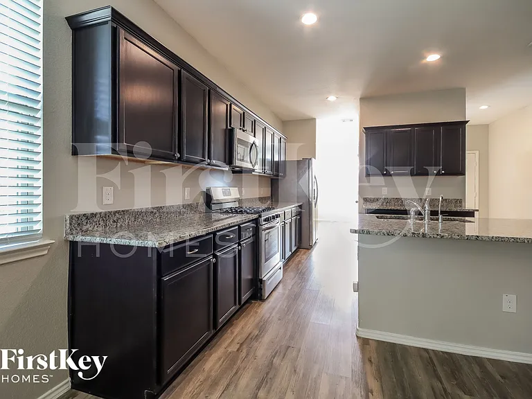 11506 Castle Nugent Ct — Photo 7