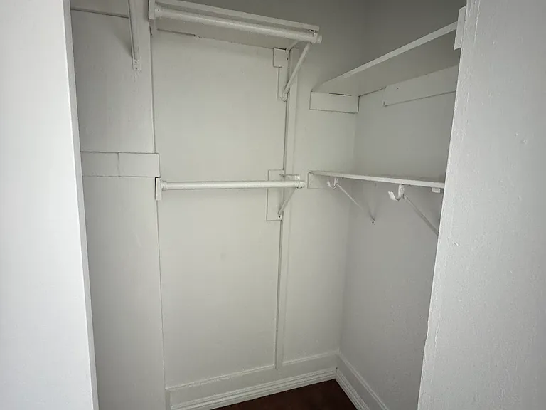 128 22nd St #8 — Photo 5