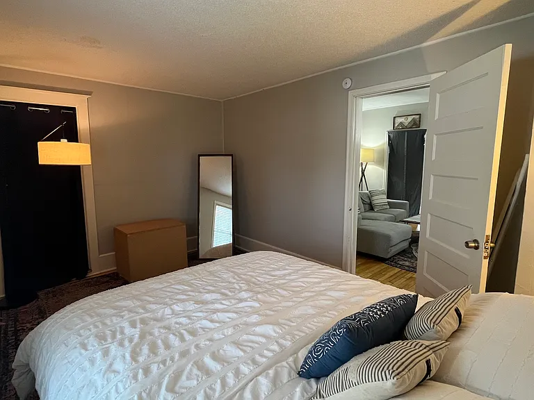 3433 Aldrich Ave S — Photo 33