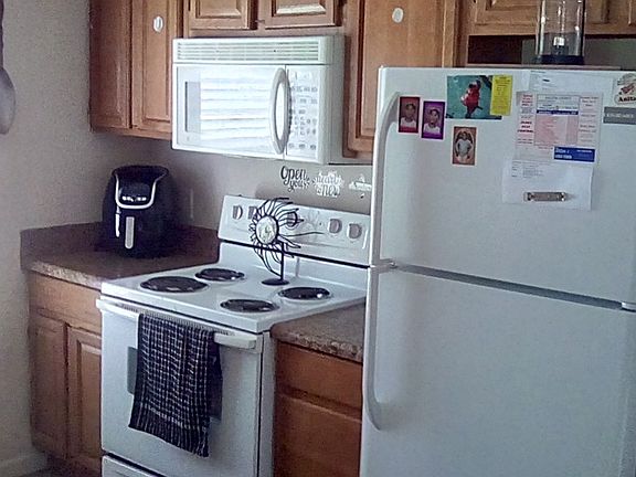 5th image of 1017-19 Burton St