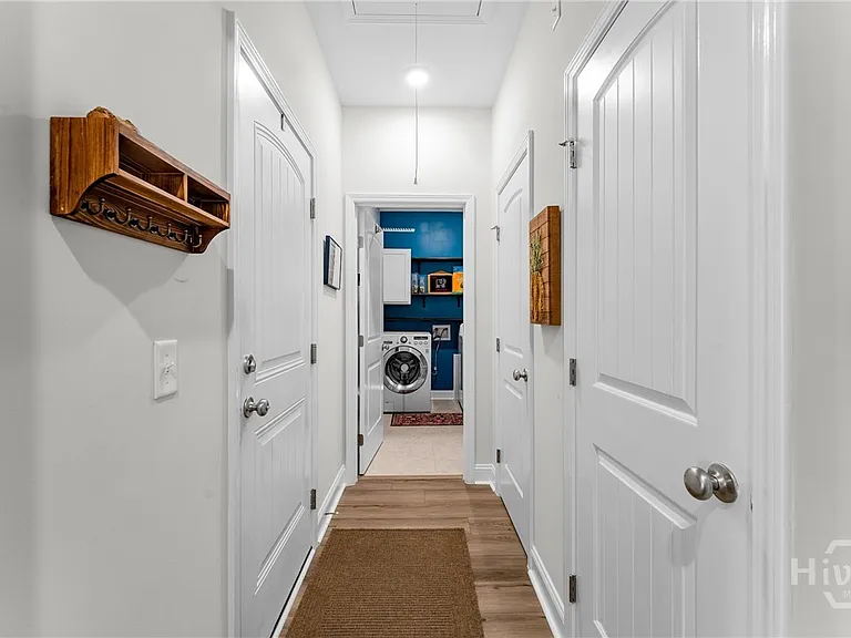 203 Glick Way — Photo 13