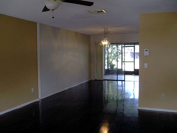 3rd image of 12570 Castle Hill Dr