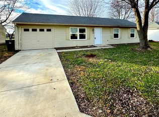 170 Hitchcock Ct S, Hope, IN 47246