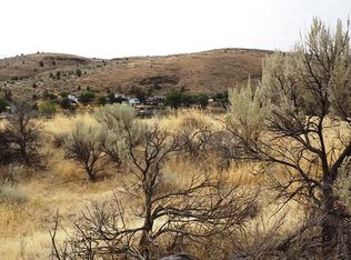 Elrod St, Maupin, OR