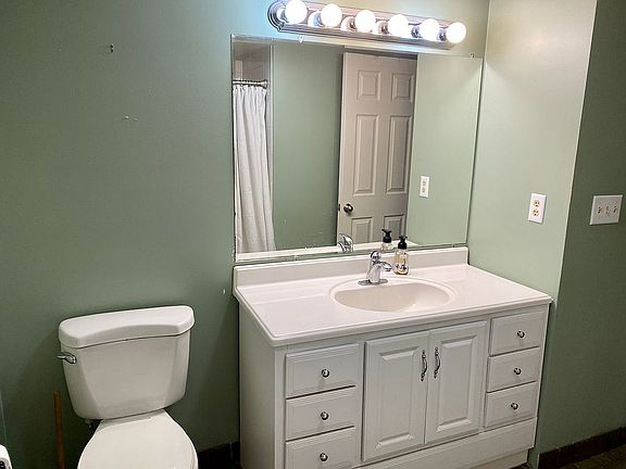 4th image of 5935 W Michigan Ave #40